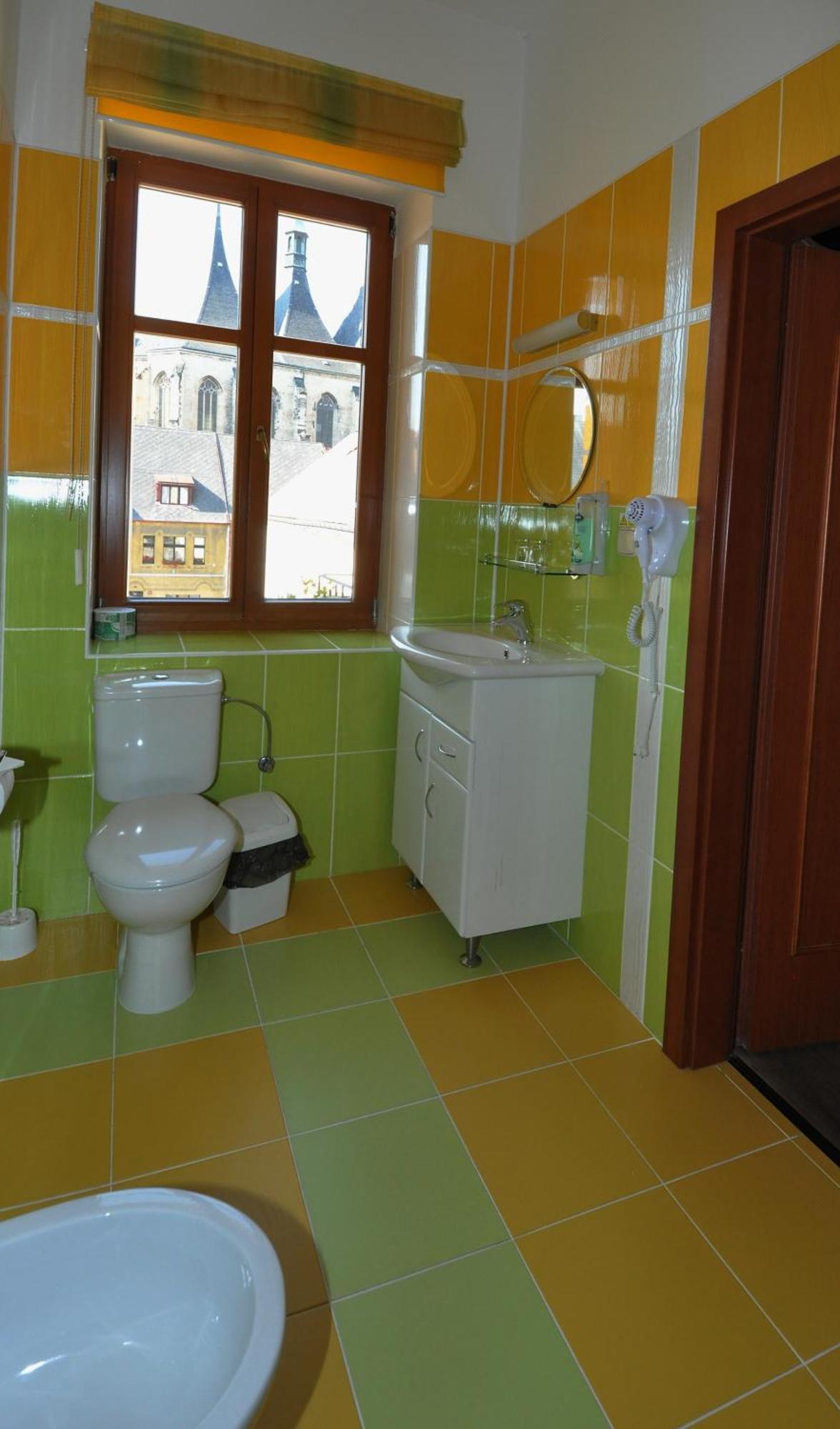 Hotel U Radnice Louny Ngoại thất bức ảnh