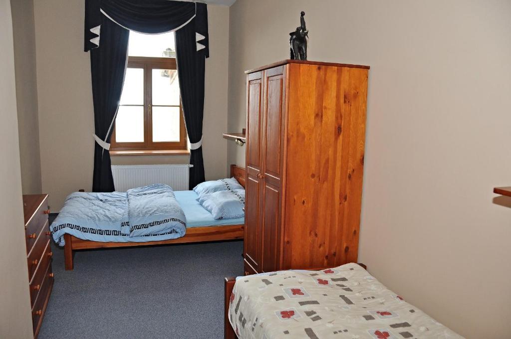 Hotel U Radnice Louny Phòng bức ảnh