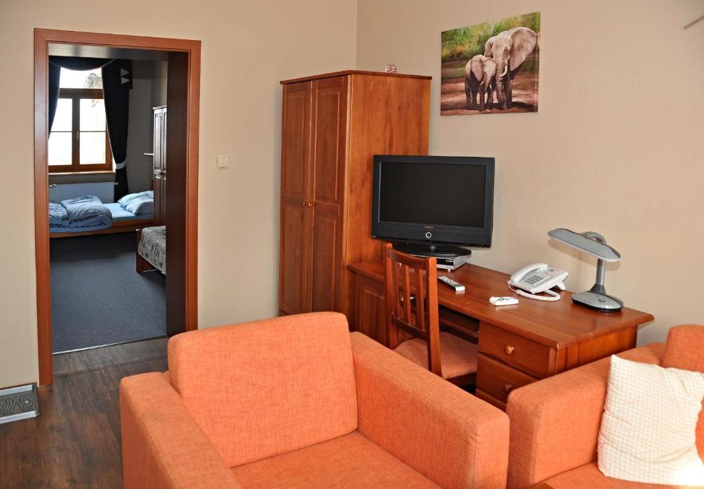 Hotel U Radnice Louny Phòng bức ảnh