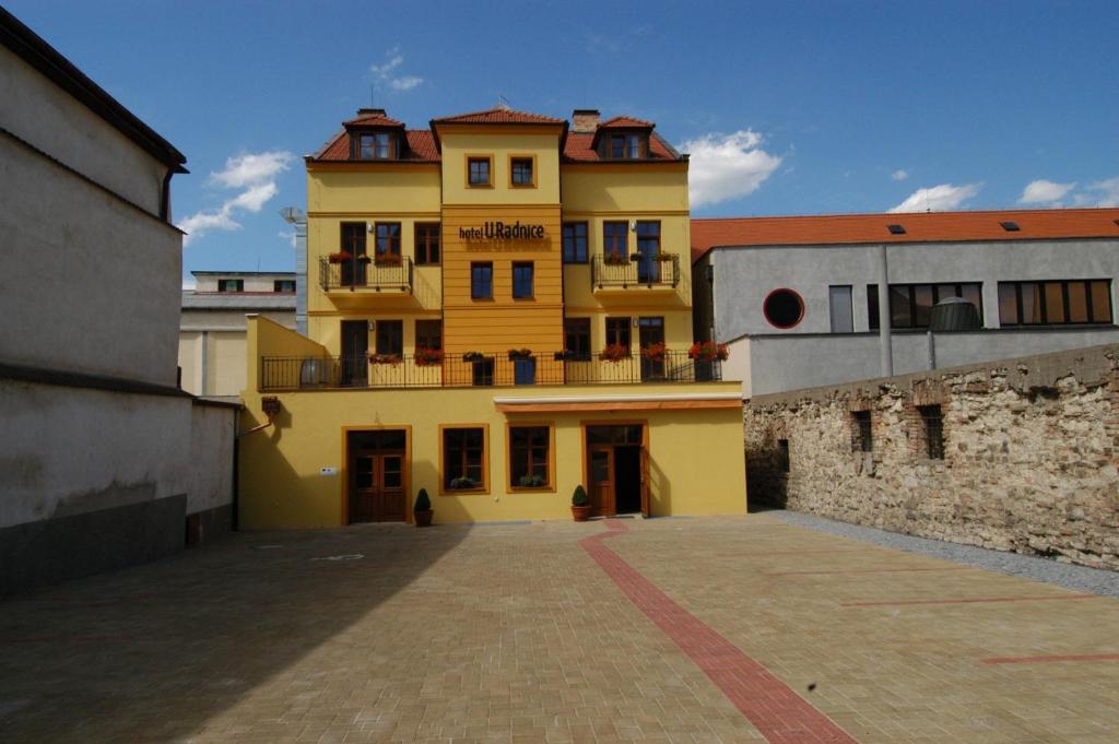 Hotel U Radnice Louny Ngoại thất bức ảnh