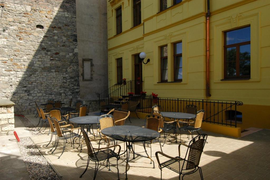 Hotel U Radnice Louny Ngoại thất bức ảnh